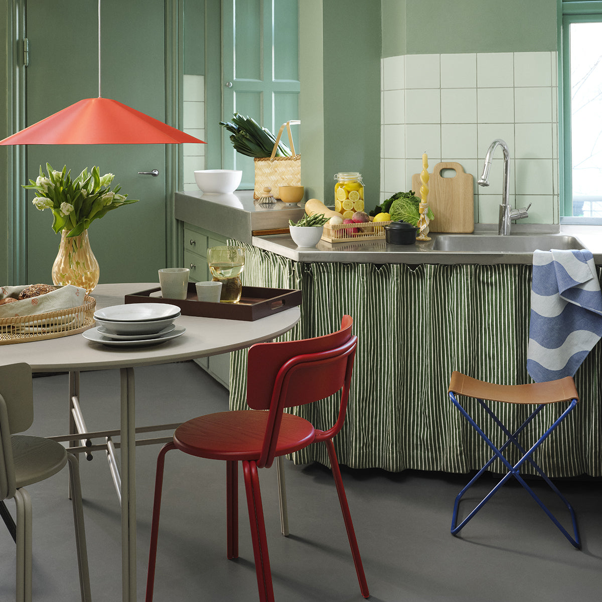 Tabouret Pliant Nola cuir et fer - 39 x 31 x 45 cm - Noir